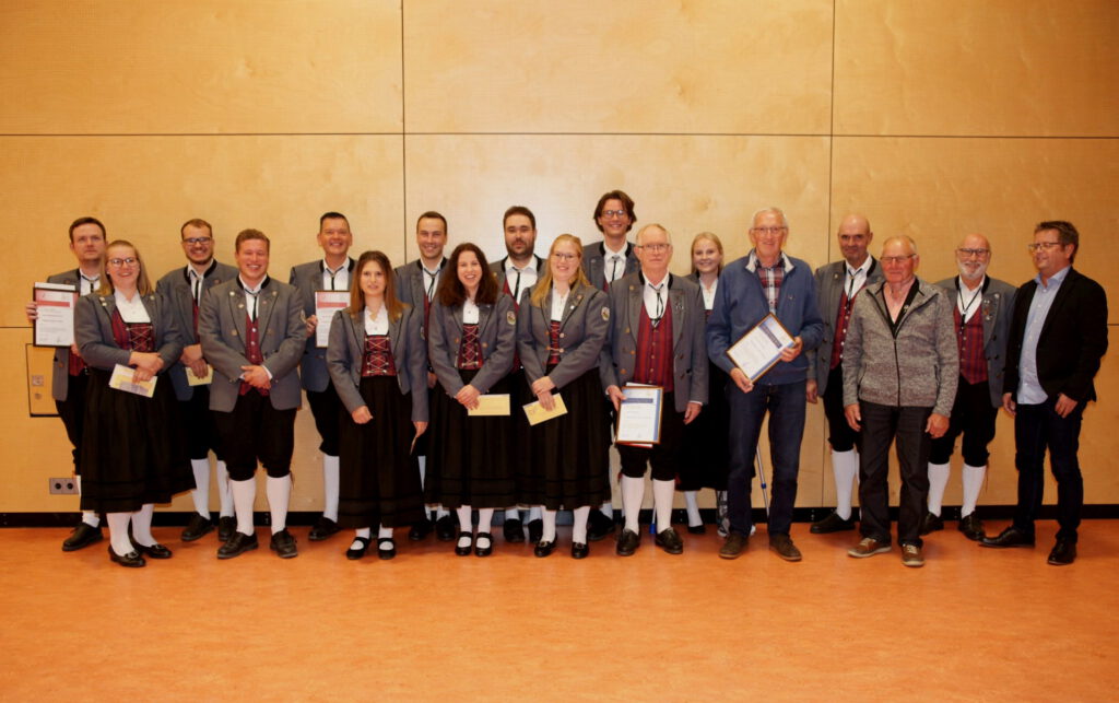 Neue Ehrenmitglieder im Musikverein